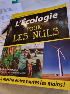 Couverture du livre L'écologie pour les nuls offert à Jean-Luc Moudenc par le groupe AMC